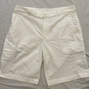 Nike Golf Dri Fit White Shorts Relaxed Fit